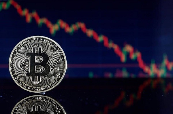 bitcoin cresce con tensioni usa iran